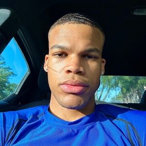 Meet your Posher, Malik